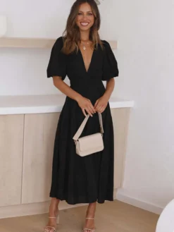 Robe Boho Robe d'été plissée à manches courtes et col en V