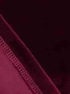 Robe bordeaux cintrée et élégante à jupe trapèze parfaite pour les soirées.