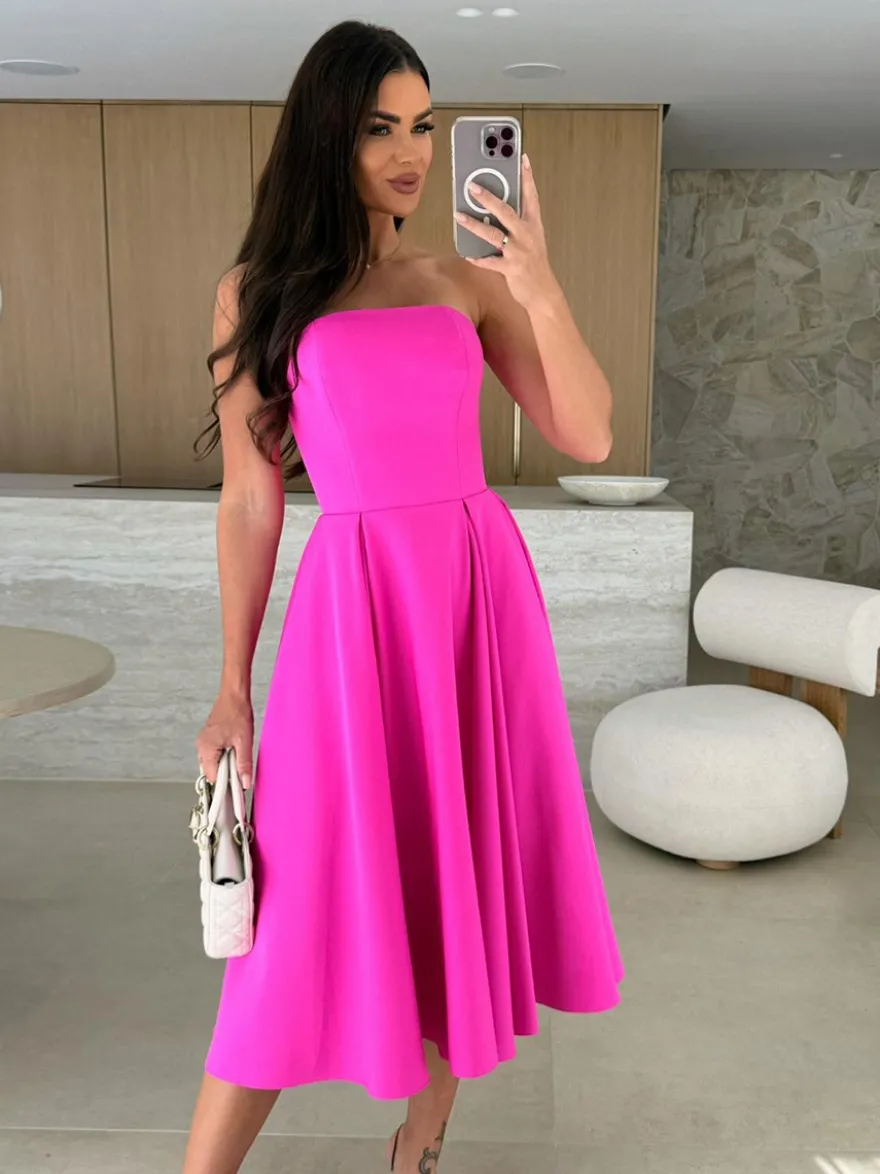 Robe bustier élégante taille haute coupe trapèze pour femme 2026