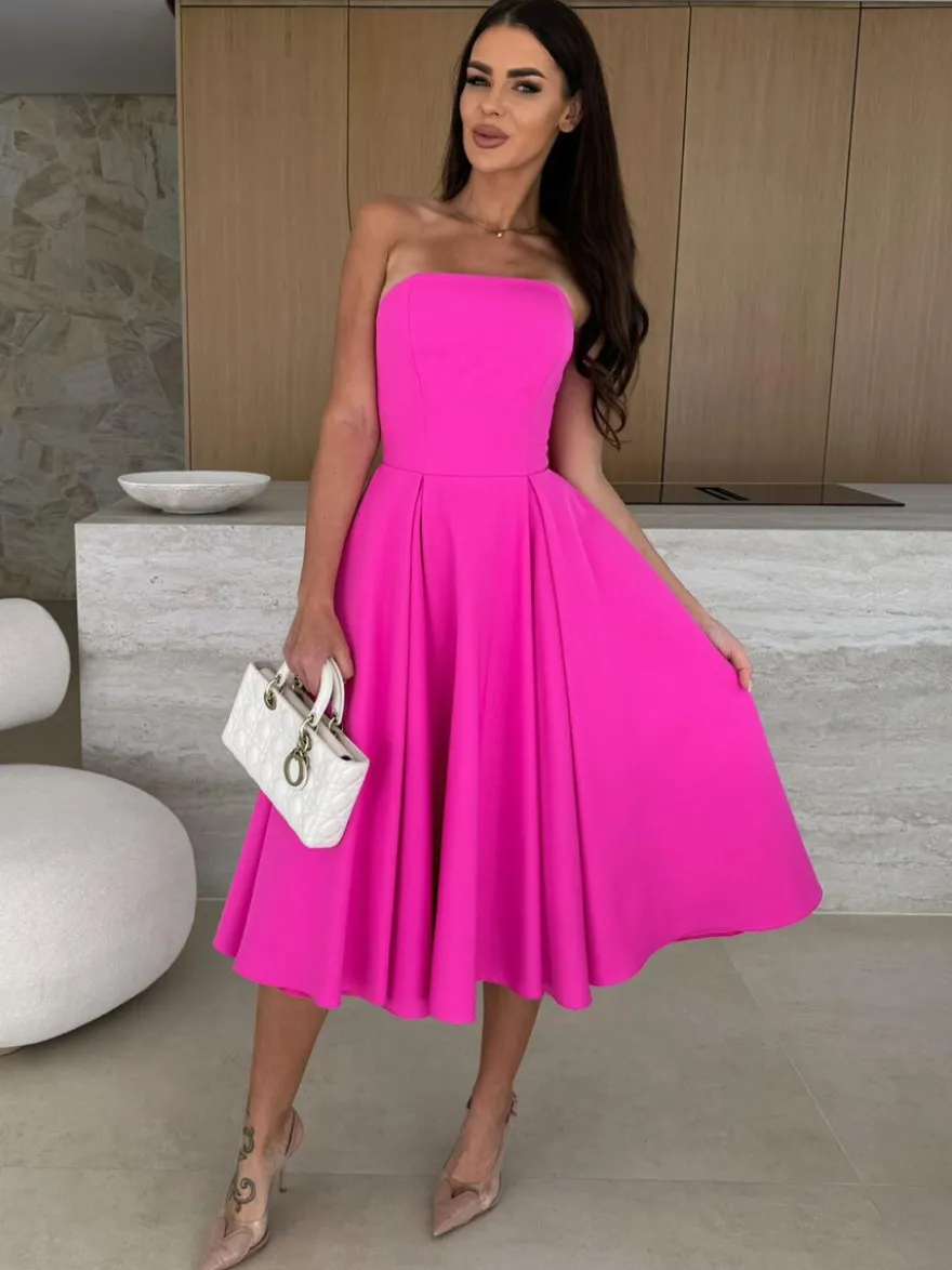 Robe bustier élégante taille haute coupe trapèze pour femme 2026