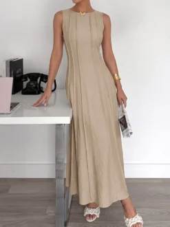 Robe camel sans manches en maille maxi à col rond et coupe ajustée style décontracté