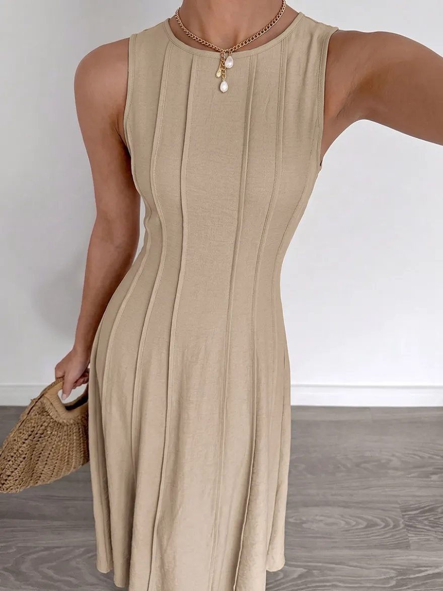 Robe camel sans manches en maille maxi à col rond et coupe ajustée style décontracté