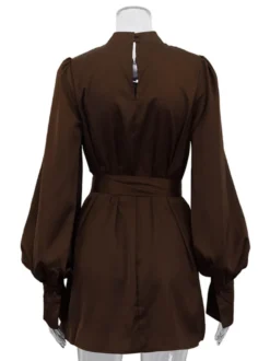 Robe-chemise courte en satin marron à col montant et manches lanternes pour femme 2026