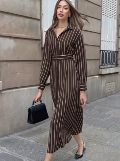 Robe chemise midi rayée à col et manches longues avec ceinture à la taille