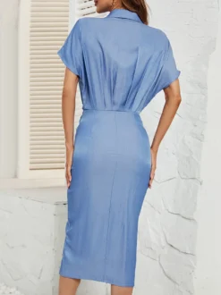 Robe chemise mi-longue bleue avec ceinture et manches chauve-souris 2026