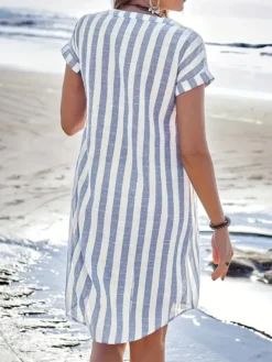 Robe-chemise à rayures verticales pour femme - Robe midi boutonnée à manches courtes - Vacances d'été à la plage 2026