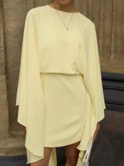 Robe courte beige en polyester à manches longues et col rond pour femme style Daily Dresses.