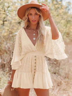 Robe courte bohème en dentelle ajourée pour femme - Manches cloche col en V dos nu - Festival de musique en bord de mer 2026