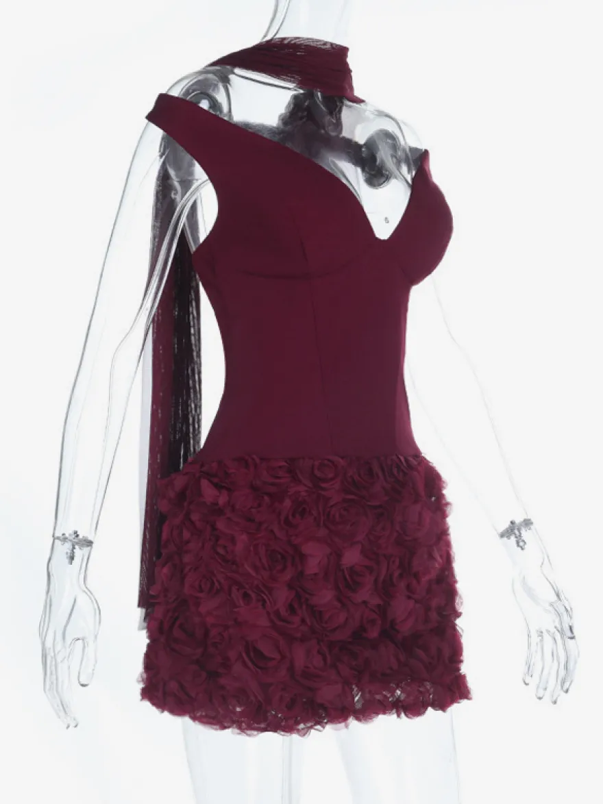 Robe courte bordeaux à ourlet en pétales de rose 3D pour femme - Robe moulante romantique avec foulard - Tenue de soirée estivale élégante et raffinée 2026