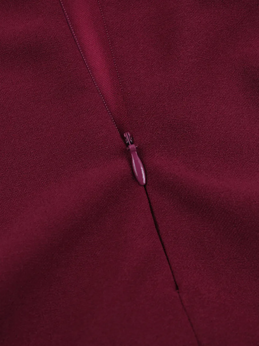 Robe courte bordeaux à ourlet en pétales de rose 3D pour femme - Robe moulante romantique avec foulard - Tenue de soirée estivale élégante et raffinée 2026