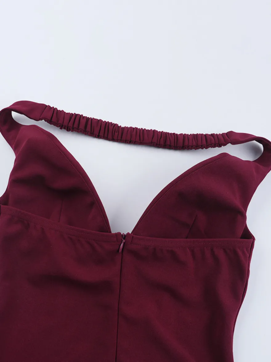 Robe courte bordeaux à ourlet en pétales de rose 3D pour femme - Robe moulante romantique avec foulard - Tenue de soirée estivale élégante et raffinée 2026