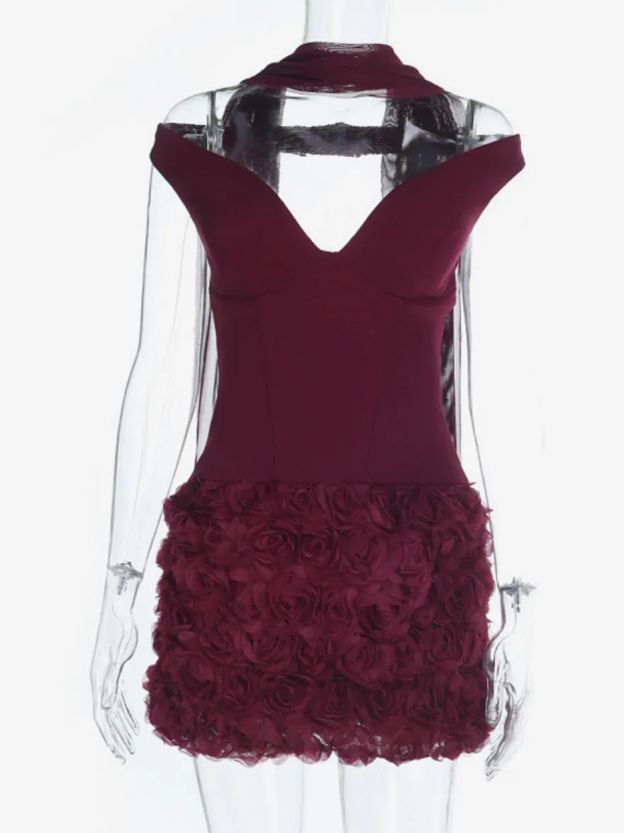 Robe courte bordeaux à ourlet en pétales de rose 3D pour femme - Robe moulante romantique avec foulard - Tenue de soirée estivale élégante et raffinée 2026