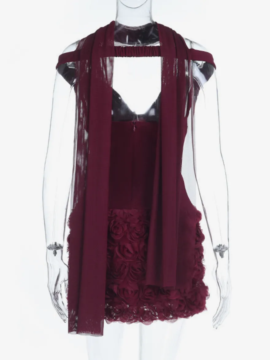 Robe courte bordeaux à ourlet en pétales de rose 3D pour femme - Robe moulante romantique avec foulard - Tenue de soirée estivale élégante et raffinée 2026