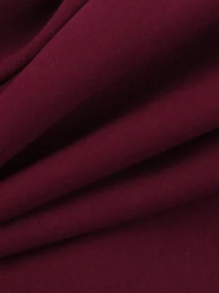 Robe courte bordeaux à ourlet en pétales de rose 3D pour femme - Robe moulante romantique avec foulard - Tenue de soirée estivale élégante et raffinée 2026