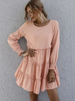 Robe courte décontractée à manches longues et volants col rond ourlet à volants style Daily Dresses