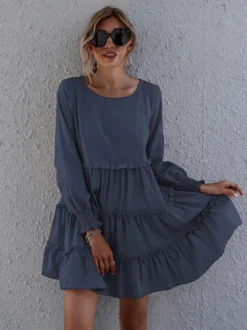 Robe courte décontractée à manches longues et volants col rond ourlet à volants style Daily Dresses
