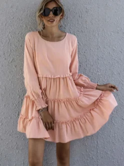 Robe courte décontractée à manches longues et volants col rond ourlet à volants style Daily Dresses