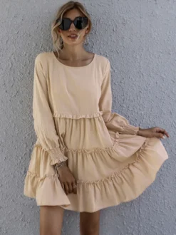 Robe courte décontractée à manches longues et volants col rond ourlet à volants style Daily Dresses