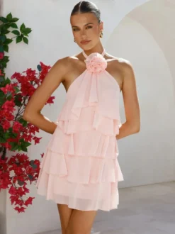 Robe courte dos nu à fleurs 3D pour femme - Élégante robe d'été en mousseline à volants et rosettes étagées - Invitée aux mariages d'été 2026