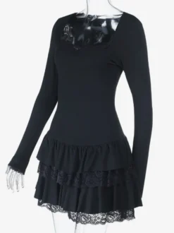 Robe courte en dentelle à col carré pour femme - Robe moulante noire à volants gothiques superposés et manches longues - Tenue de soirée printanière 2026
