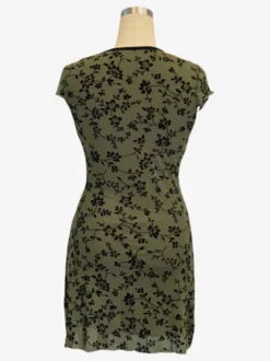 Robe courte à manches courtes et col en V à imprimé floral pour femme 2026