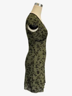 Robe courte à manches courtes et col en V à imprimé floral pour femme 2026