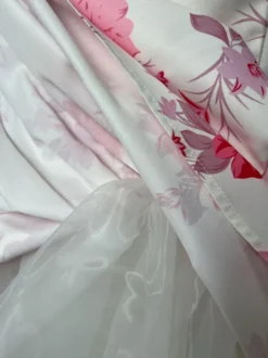 Robe courte rose à imprimé floral et col carré sans manches pour fête d'anniversaire 2026