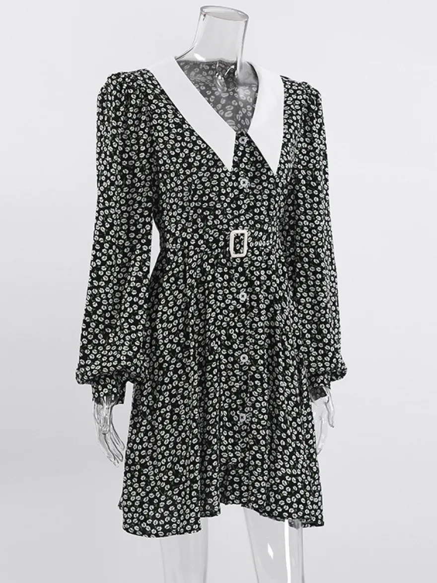 Robe courte vintage à fleurs pour femme - Manches bouffantes et ceinture - Col pointu - Tenue romantique pour une soirée en amoureux 2026