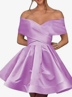 Robe de bal courte mini en satin à épaules dénudées avec poches dos corset et coupe trapèze