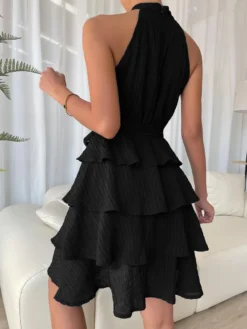 Robe de Patineuse Courte en Mousseline avec Bretelles à Col Rond avec Epaule Dénudée Coupe Cintrée à Lacets Unicolore