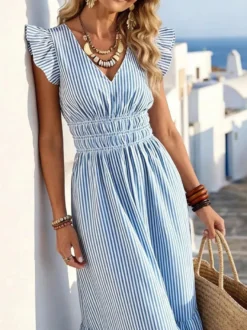 Robe de plage maxi à rayures verticales col en V manches à volants et taille smockée
