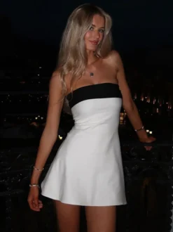 Robe de soirée blanche en polyester bicolore sans manches et sans bretelles