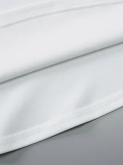 Robe de soirée blanche en polyester bicolore sans manches et sans bretelles