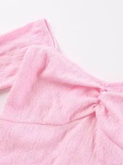 Robe de soirée blanche et rose à épaules dénudées volants manches longues coupe sirène robe longue cintrée