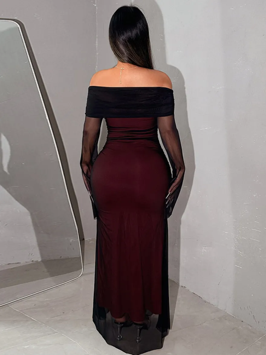 Robe de soirée bordeaux à manches longues et épaules dénudées
