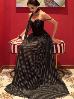 Robe de soirée bustier maxi en mousseline transparente à pois avec foulard assorti