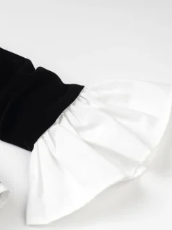 Robe de soirée chic bicolore noire à volants mini-robe deux-pièces à manches longues.
