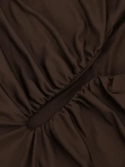 Robe de soirée courte marron asymétrique plissée dos nu sexy et semi-formelle