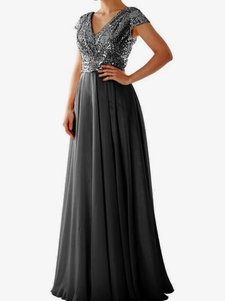 Robe de soirée écru blanc à col V et sequins manches courtes cintrées style chic semi-formel