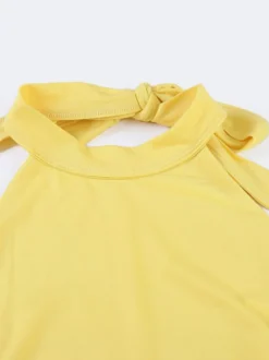Robe de soirée jaune maxi dos nu sans manches à taille froncée longue et fluide