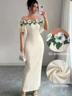 Robe de soirée longue abricot clair à épaules dénudées ornée de fleurs manches courtes bouffantes style sexy