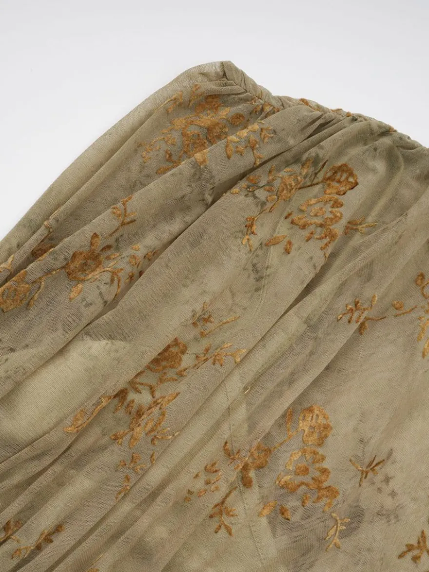 Robe de soirée longue abricot clair col montant plissée manches courtes imprimée