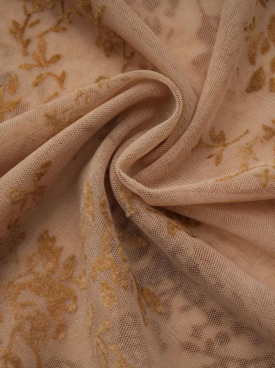 Robe de soirée longue abricot clair col montant plissée manches courtes imprimée