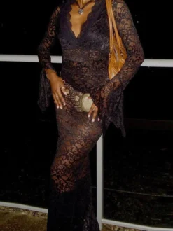 Robe de soirée longue blanche en dentelle à col en V et manches longues transparente sexy et semi-formelle