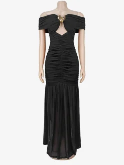 Robe de soirée longue blanche à épaules dénudées sans manches fendue jusqu'à la cuisse élégante et semi-formelle style sirène.