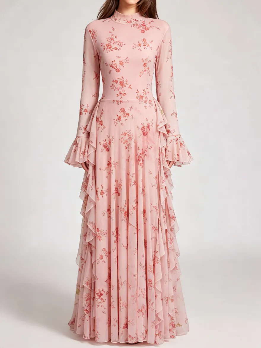 Robe de soirée longue marron foncé à col montant et manches longues évasées imprimé floral.