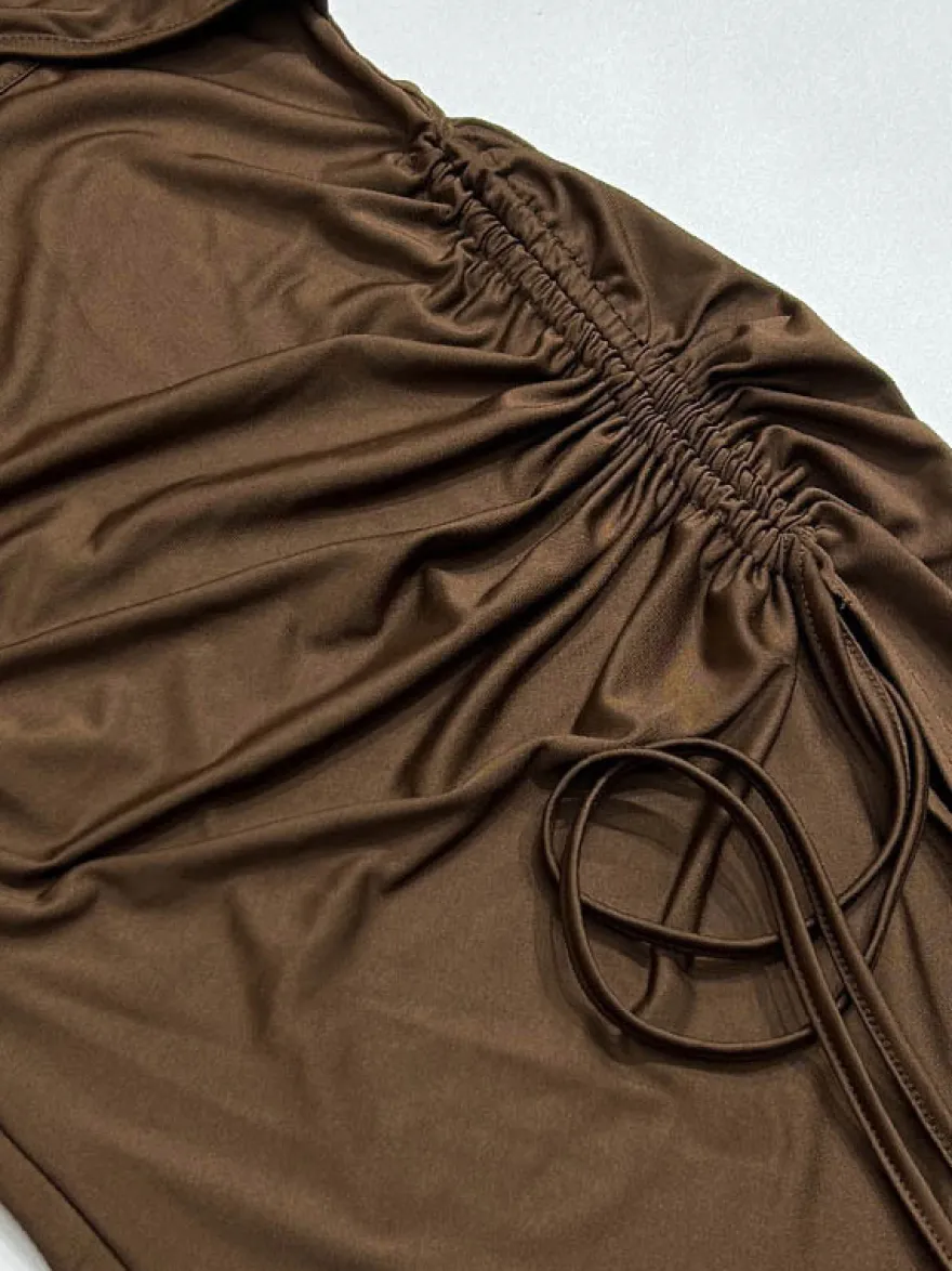 Robe de soirée marron foncé en polyester sans manches à dos nu