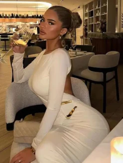 Robe de soirée maxi blanche à col rond et manches longues style semi-formel sexy