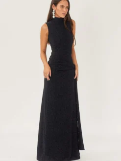 Robe de soirée maxi noire dos nu ceinturée chic et semi-formelle
