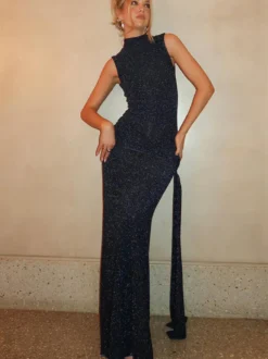 Robe de soirée maxi noire dos nu ceinturée chic et semi-formelle